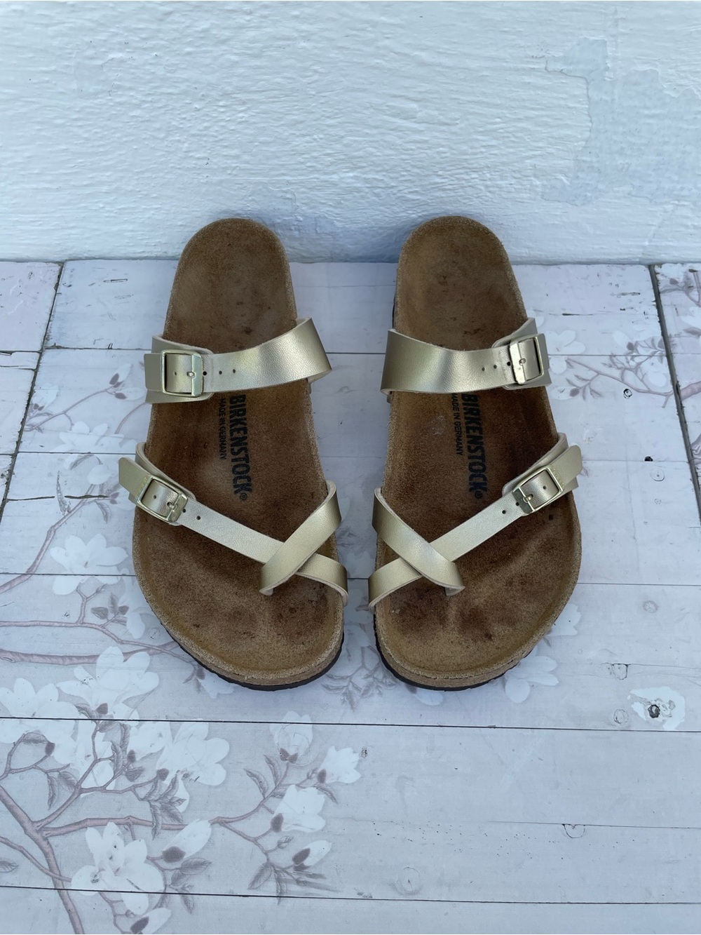 Birkenstock Women Metallic Gold Double-Strap Toe-Loop Sandals